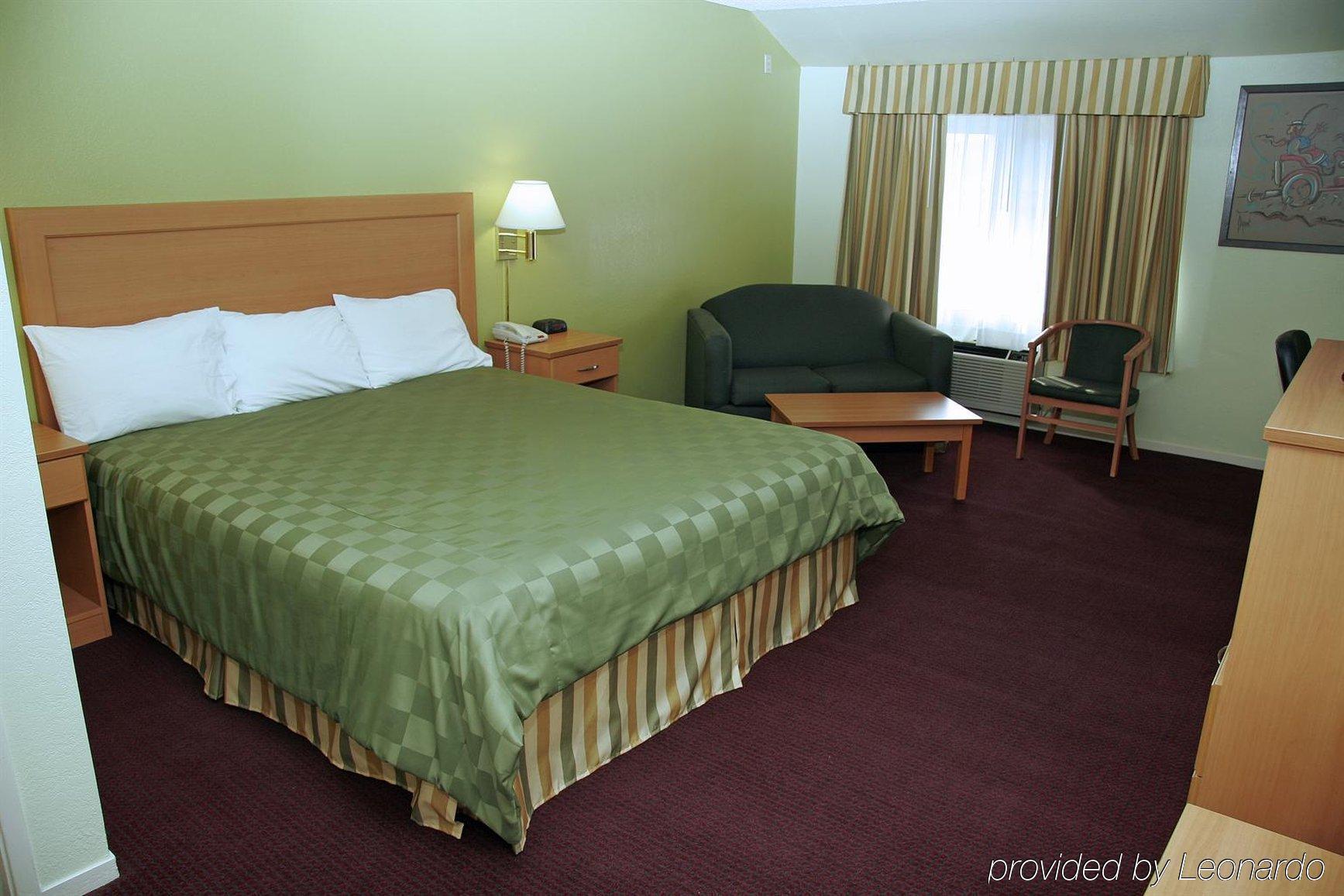 Keefers Inn King City Δωμάτιο φωτογραφία