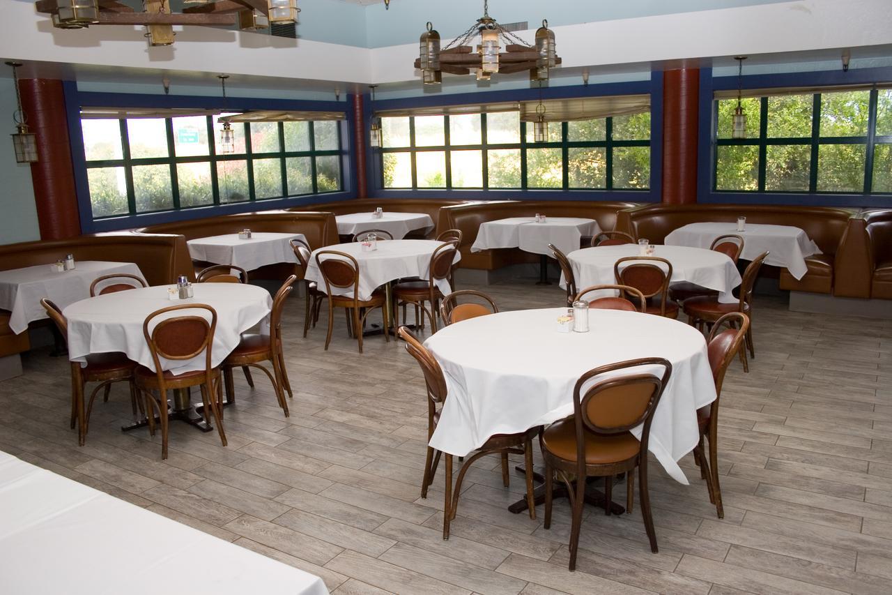 Keefers Inn King City Εξωτερικό φωτογραφία