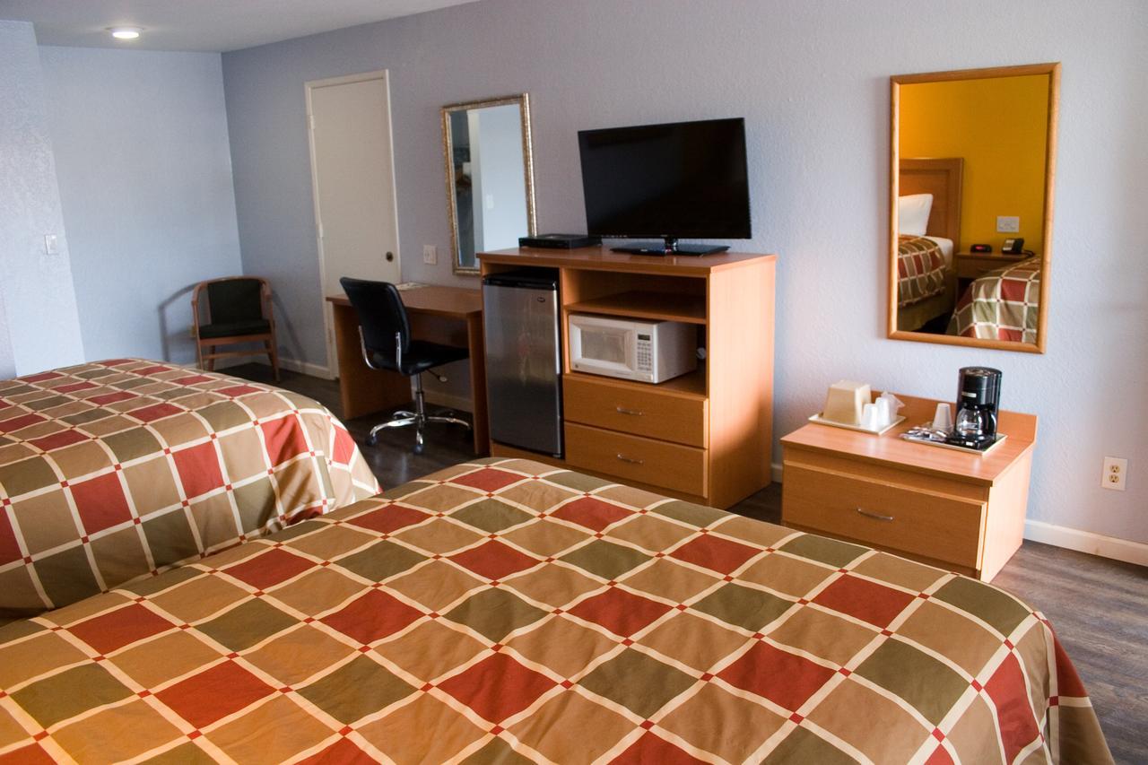 Keefers Inn King City Εξωτερικό φωτογραφία